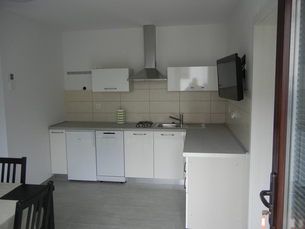 Rooms & Apartment Mira G. Postojna Kültér fotó