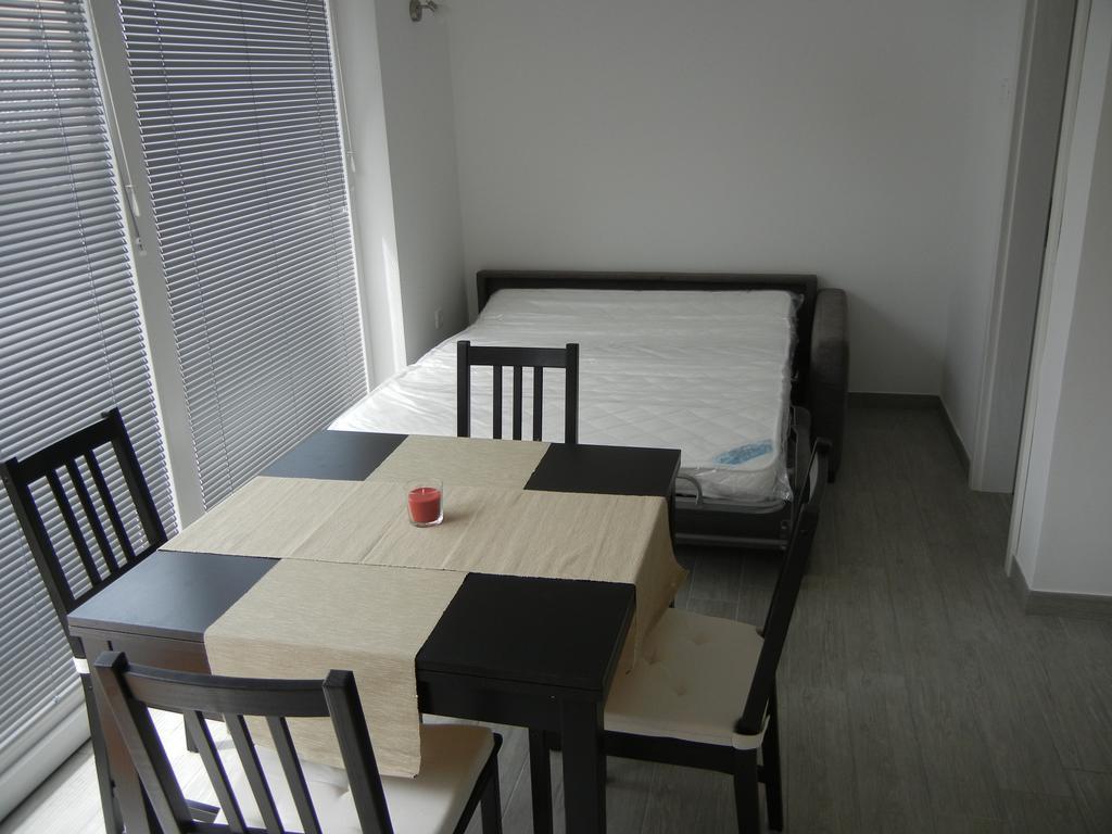 Rooms & Apartment Mira G. Postojna Kültér fotó